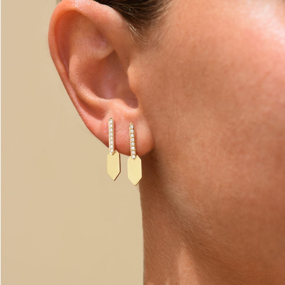 echo small earrings gold white diamonds