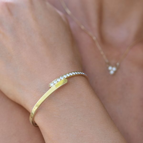 echo iris bracelet white diamonds alveare jewelry