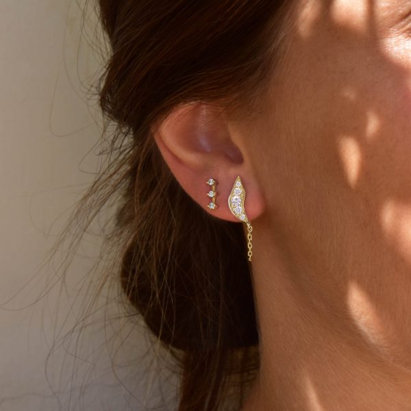 chain nyx earrings alveare jewelry white diamonds gold