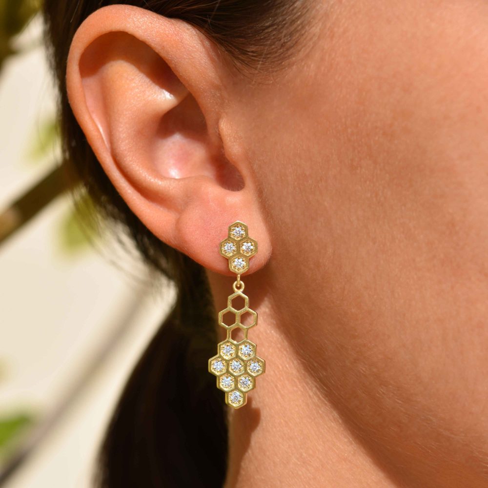 beyla eariings white diamonds gold alveare jewlery